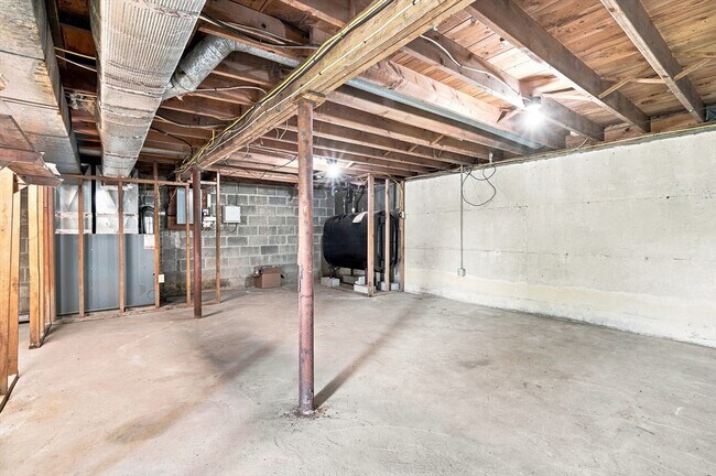 Building Photo - 23 Ames Ave