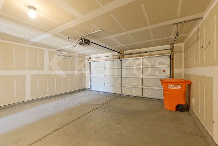 Building Photo - 3612 Koval Dr