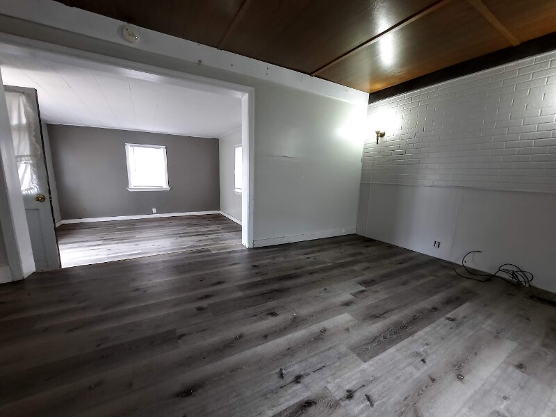 Building Photo - 244 Alder St