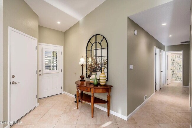 Building Photo - 4BR Home in 85254!