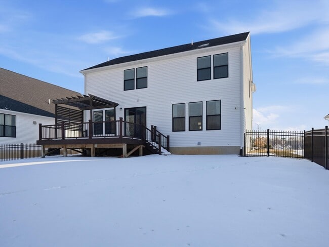 Building Photo - 6246 Hawthorne Ave