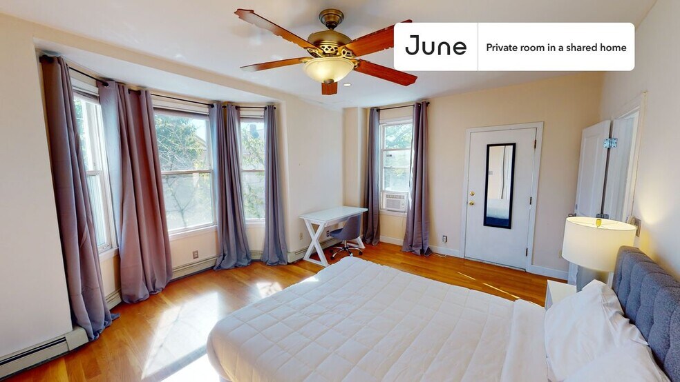 Building Photo - Room in Shared 6 bed/2 bath home