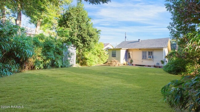 Building Photo - 310 Cleveland St