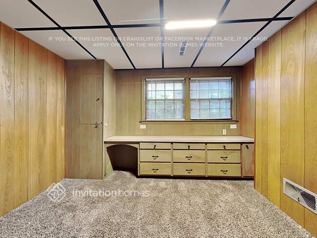 Building Photo - 2501 Wensley Dr