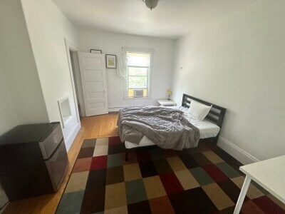 Building Photo - 86 Kirkland St