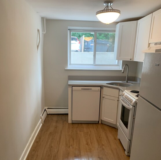 Primary Photo - 63 Selkirk Rd