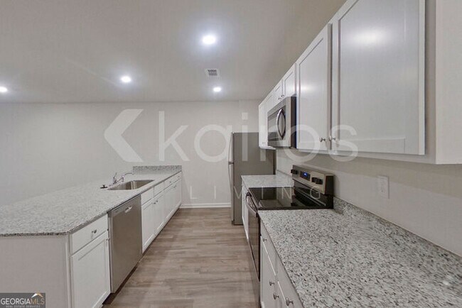 Building Photo - 373 Ironwood Ct
