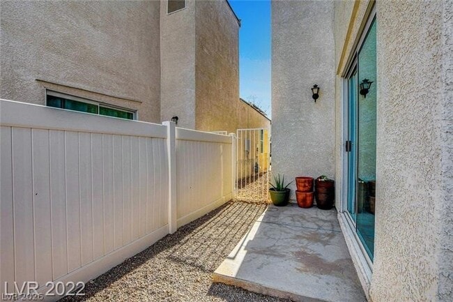 Building Photo - 7658 Crystal Village Ln