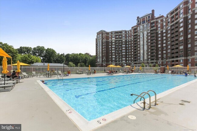 Building Photo - 5809 Nicholson Ln