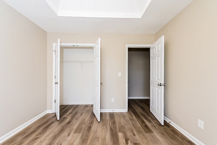 Building Photo - 130 Bellington Dr