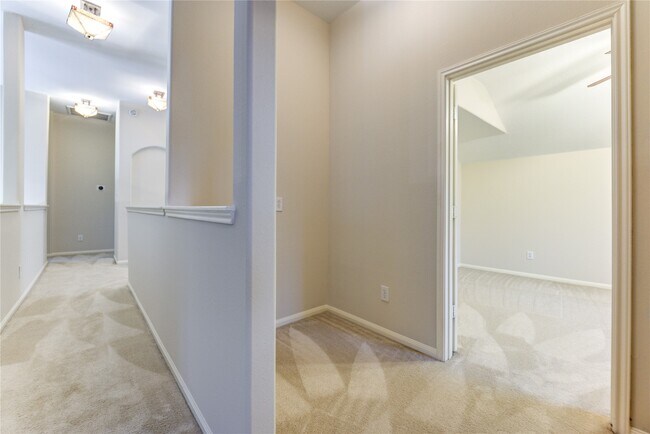 Building Photo - 27223 Camden Glen Ln