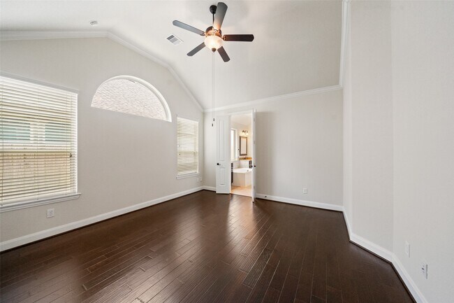 Building Photo - 27330 Aspen Falls Ln