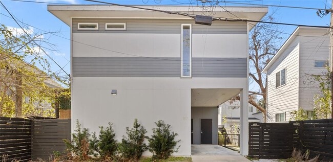 Building Photo - 1904 E 17th St