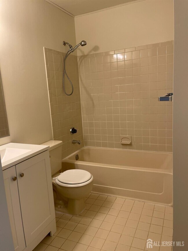 Building Photo - 1216 Ravens Crest Dr