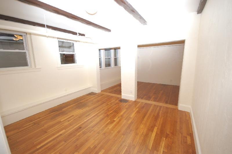 Building Photo - 8 Vinal St