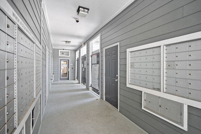 Building Photo - 5207 Santa Fe Pkwy