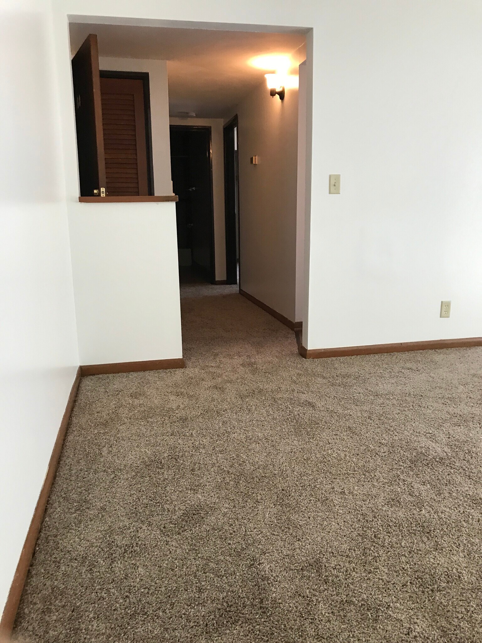 Building Photo - 3104 Hascall St