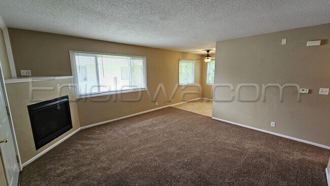 Primary Photo - 1209 O Ave Pl NE