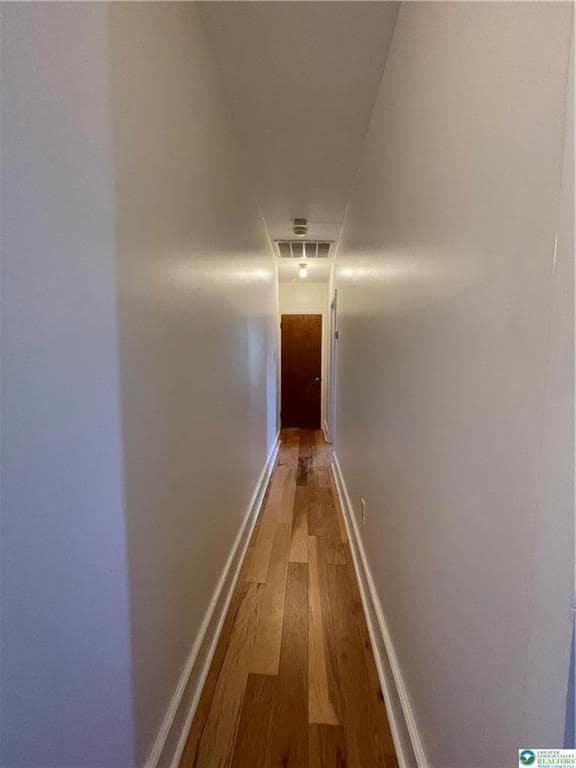 Building Photo - 2243 Walnut St