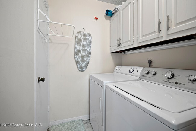 Building Photo - 4570 Ocean Beach Blvd