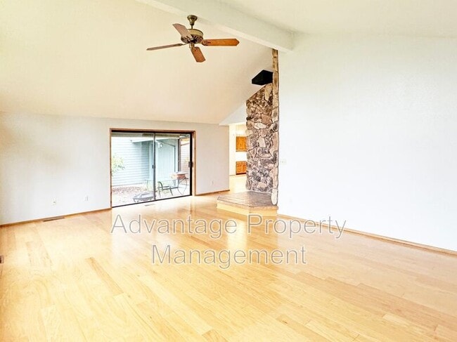 Building Photo - 3698 NW Oleander Pl