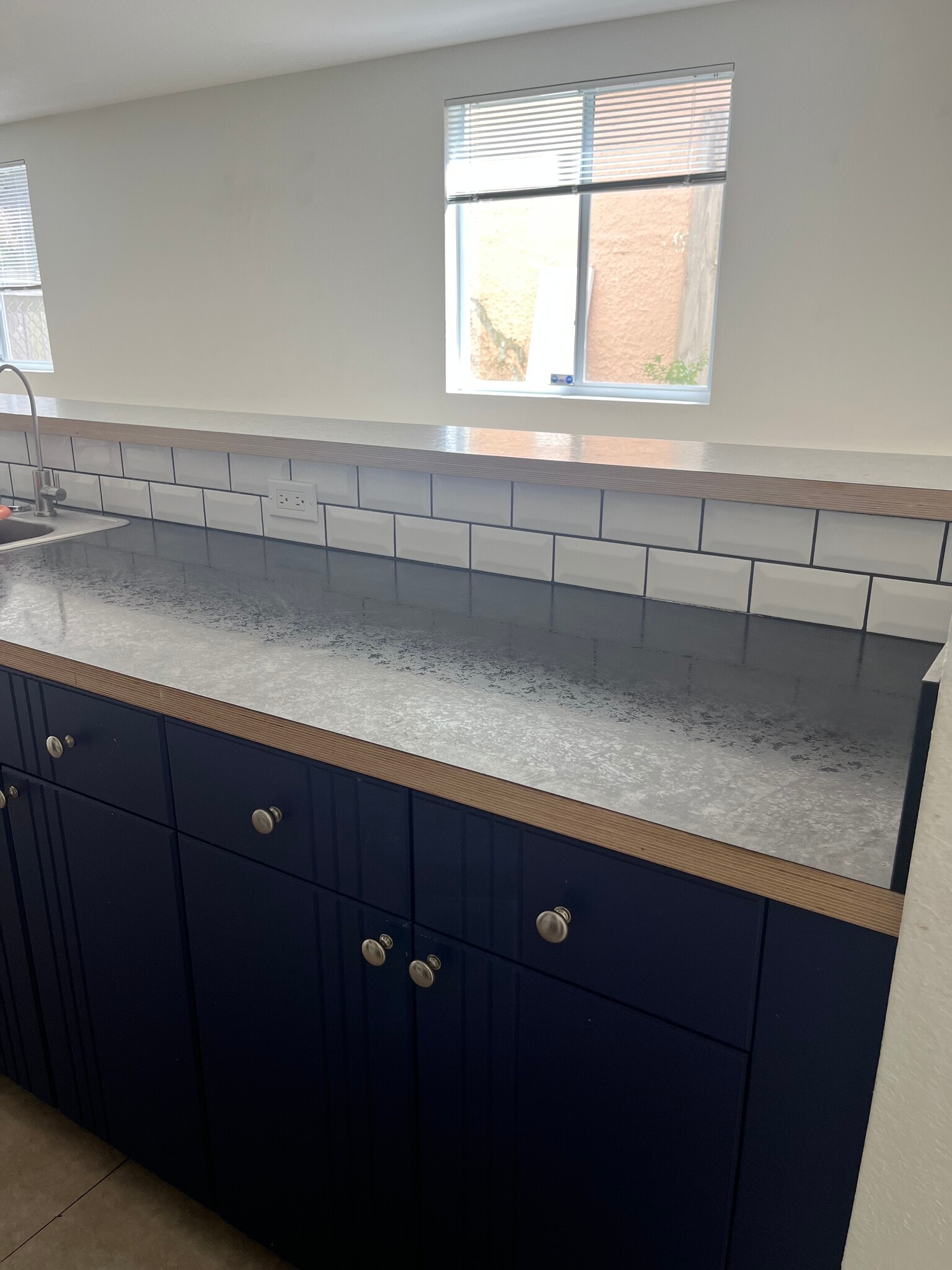 Kitchen counter area with sink - 812 NW 22nd Pl