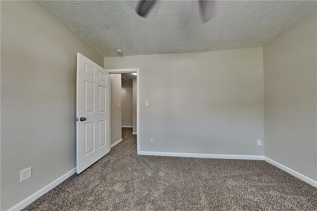 Building Photo - 2479 Heatherton Ct