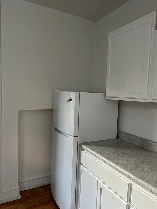 Building Photo - 4957 N Whipple St