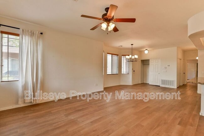 Building Photo - 5450 E McLellan Rd