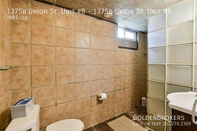 Building Photo - 1375 Union St