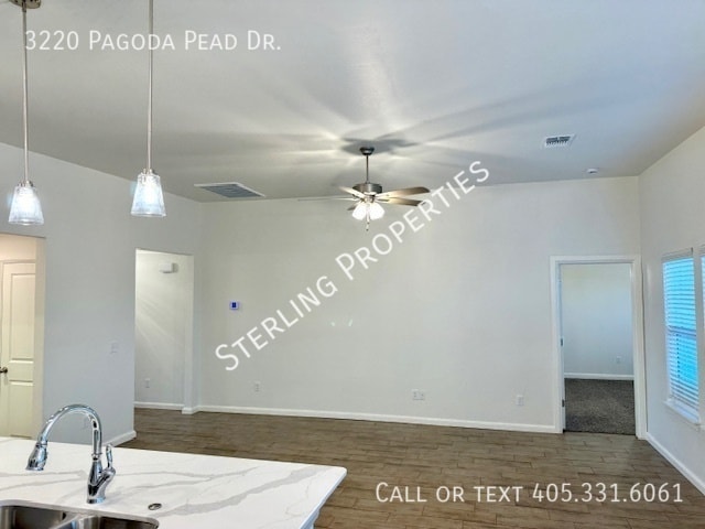 Building Photo - 3220 Pagoda Pead Dr