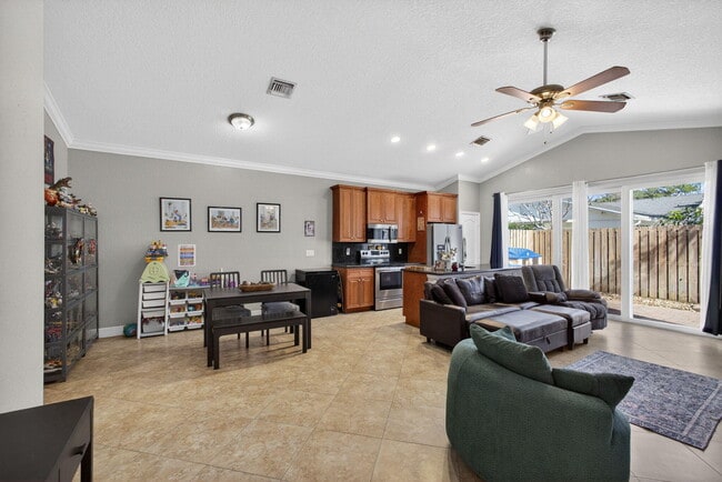 Building Photo - 3125 Shelby Way