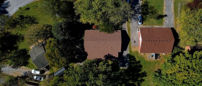 Building Photo - 8614 Burleson Ln
