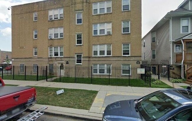 Primary Photo - 2154 N Kildare Ave