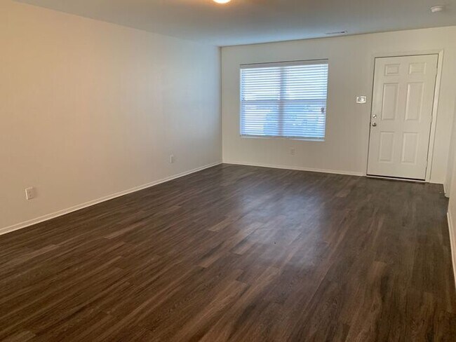 Building Photo - FOUR BEDROOM | TWO BATHROOM