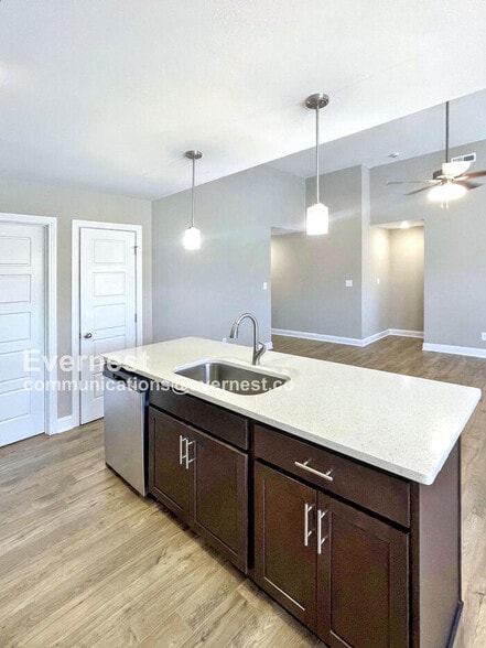 Building Photo - 142 Ardell Dr