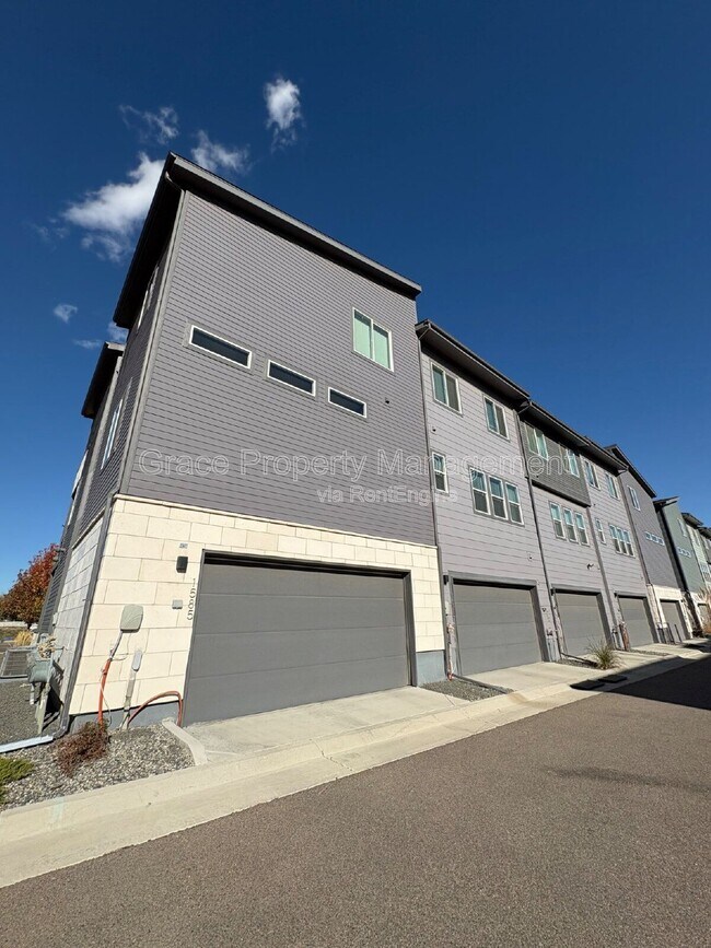 Building Photo - 1585 W 68th Ave