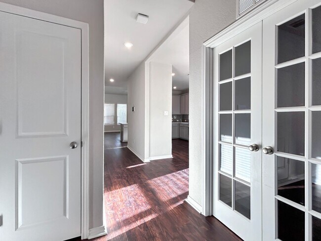 Building Photo - Schertz Stunner Near The Forum & Randolph AFB | Screened Porch + Game Room