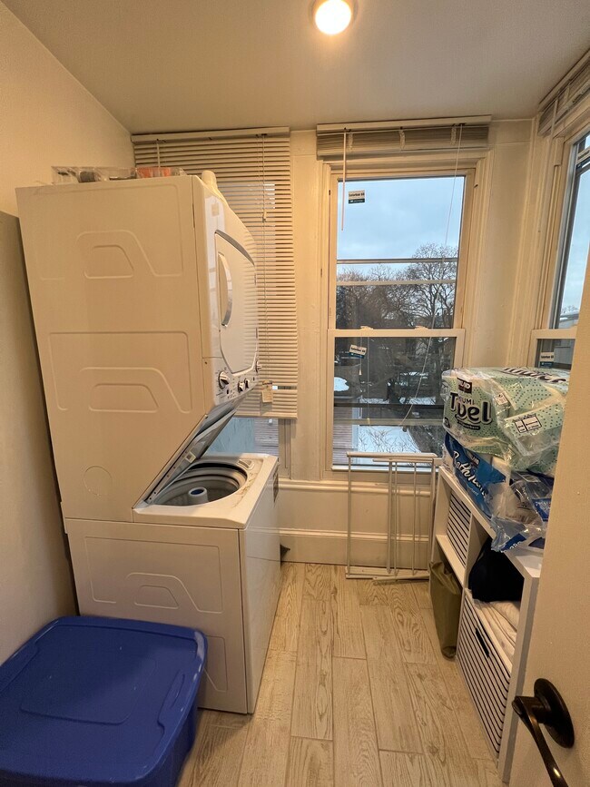 Building Photo - 42-44 Gorham St. Unit 3