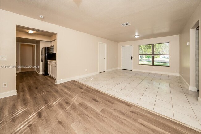 Building Photo - 586 Udell Ln