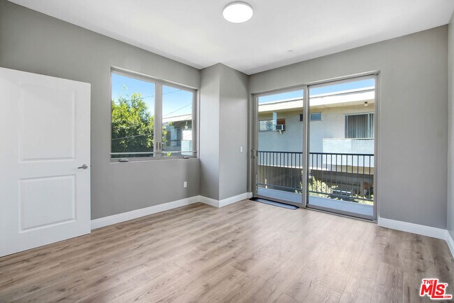 Building Photo - 11753 Iowa Ave