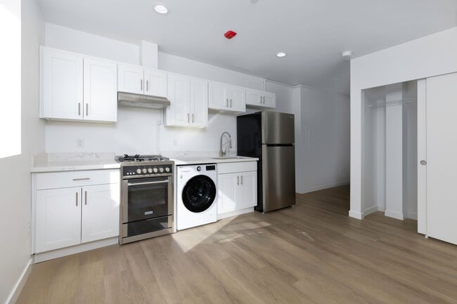 Interior Photo - Buena Vista