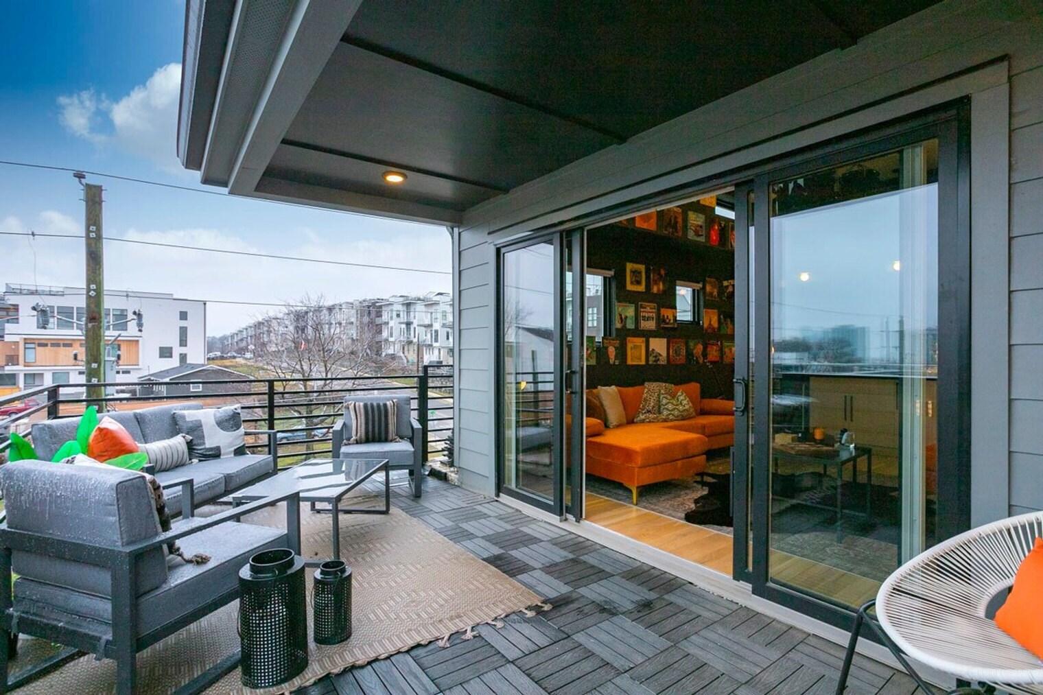 Building Photo - 1011 12th Ave S