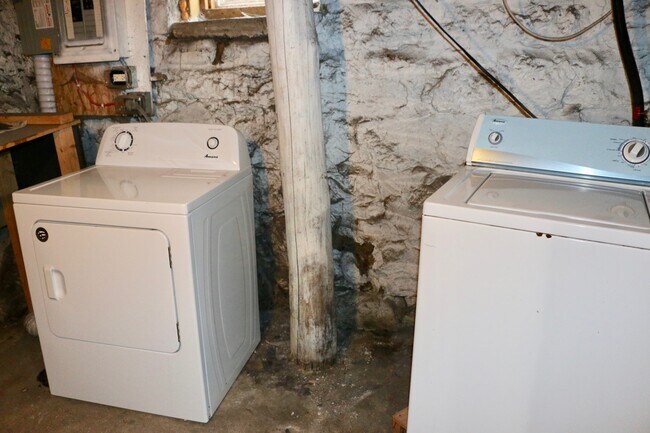 In-unit Laundry - 232 Lincoln St