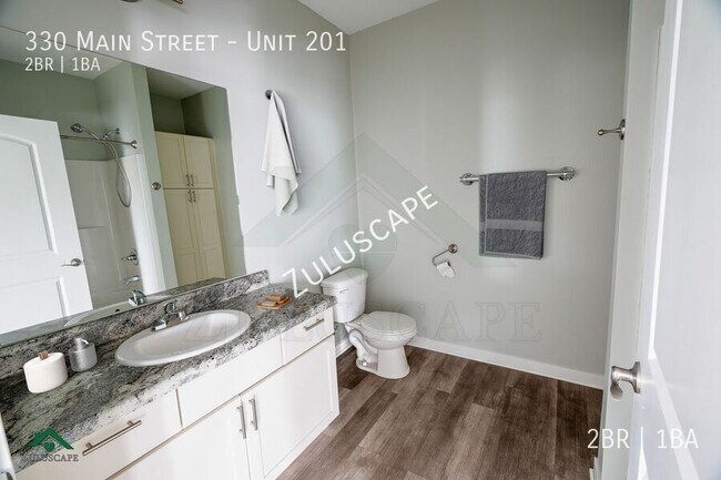 Building Photo - 330 Main St