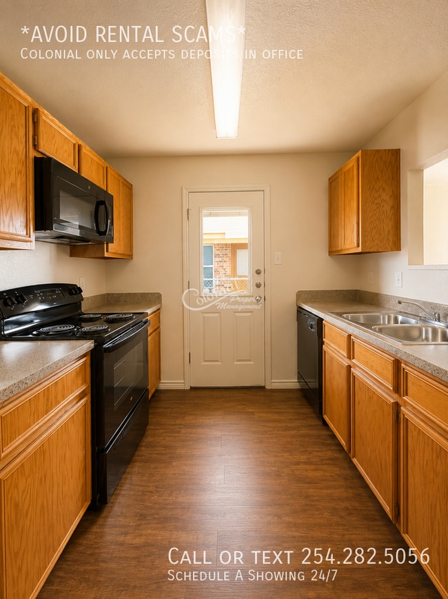 Building Photo - 1529 Justin Lp
