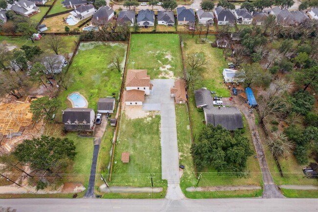 Building Photo - 24727 Saddlespur Ln