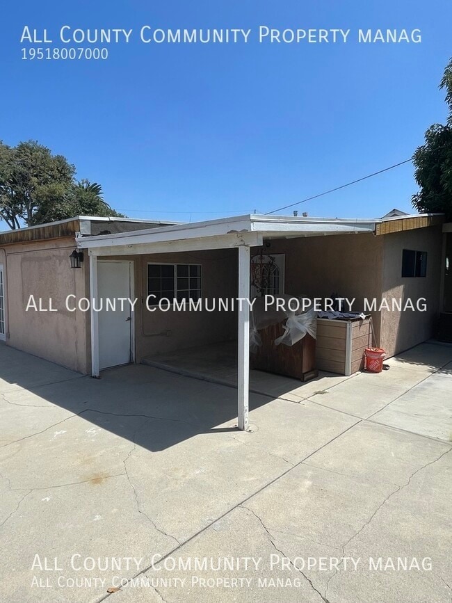 Building Photo - 16334 Lawnwood St