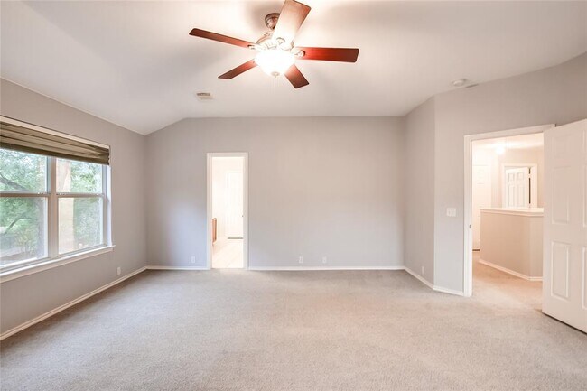 Building Photo - 1204 Mathias St