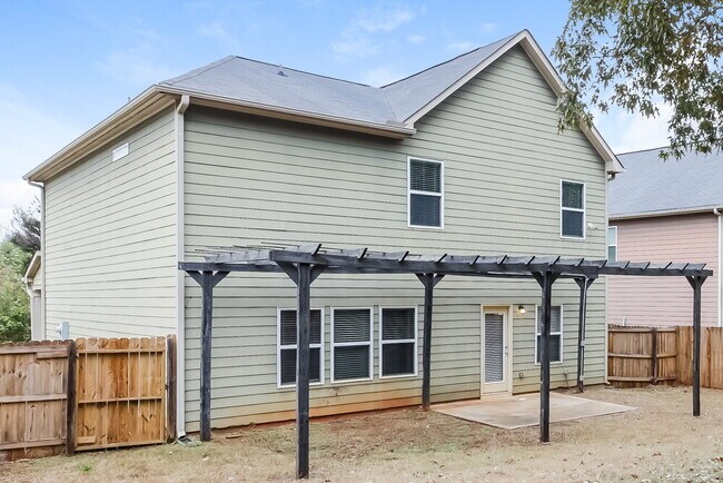 Building Photo - 229 Klinetop Dr